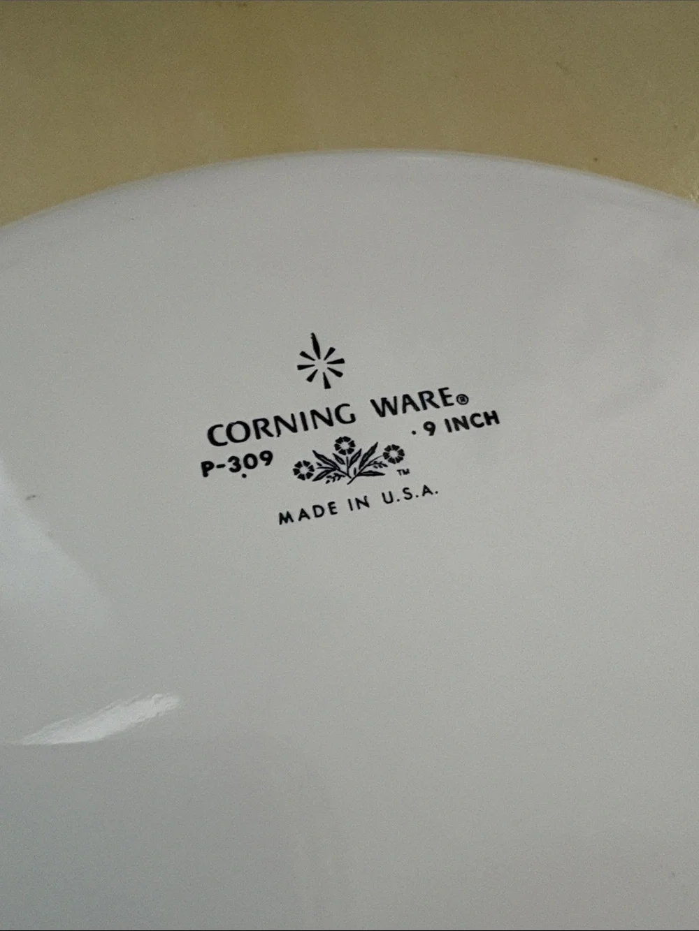 Corningware Vintage Blue Cornflower pattern white Ceramic Pie baking Plate 9”